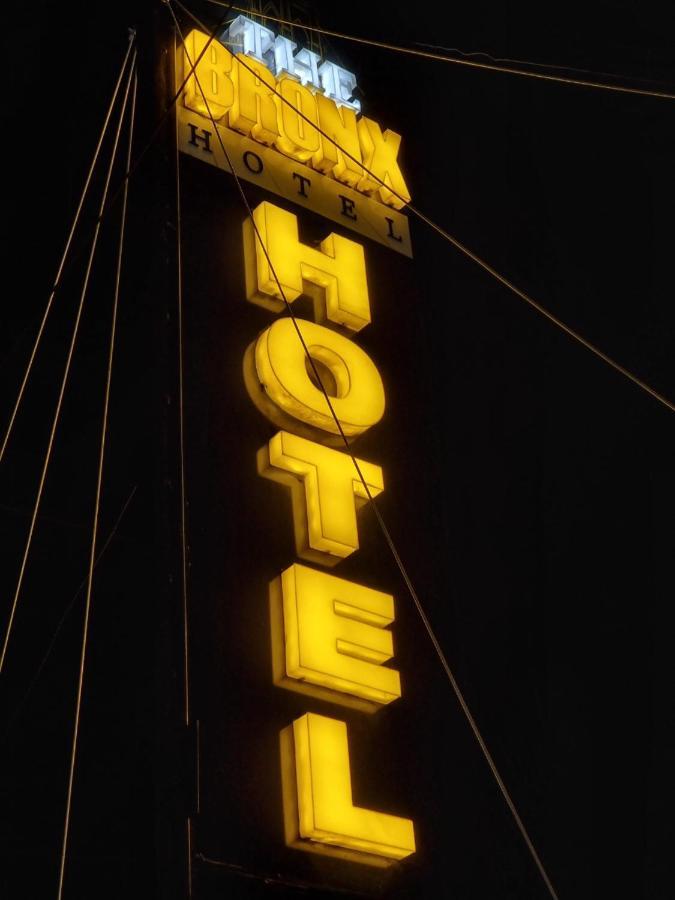 The Bronx Hotel Latacunga Exteriör bild